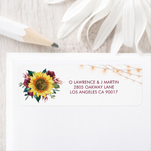 Rustikale Sonnenblumenleuchten Hochzeitadresse (Insitu)