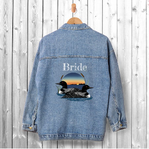 Rustikale Sonnenuntergangs-Hochzeit am Vintage Loo Jeansjacke