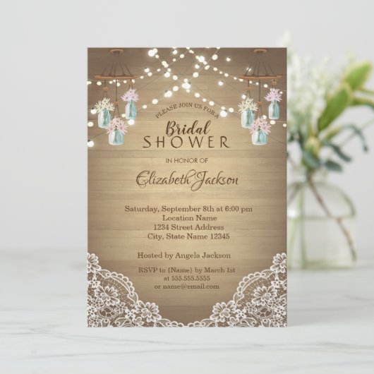 Rustikale Spitzen, floraler Mason Jar, String Ligh Einladung (Stehend Vorderseite)