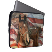 Rustikale Stallenflagge Laptopschutzhülle (Vorne Rechts)