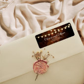 Rustikale Stallenholz-String-Lights Hochzeitadress