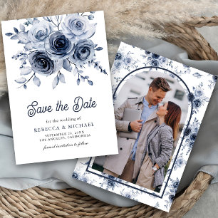 Rustikale staubblaue Blumen-Hochzeitsfotos Save The Date