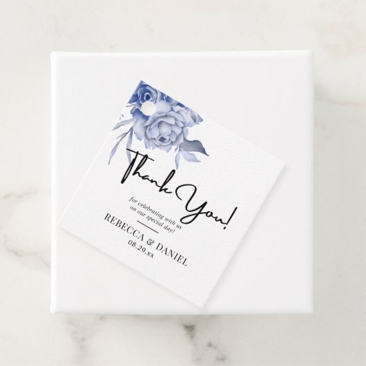 rustikale staubblaue Rosen und andere Blumen Geschenkanhänger (Beispiel)