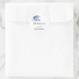 rustikale staubblaue Rosen und andere Blumen Runder Aufkleber