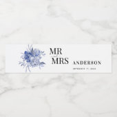 rustikale staubblaue Rosen und andere Blumen Wasserflaschenetikett (Einzelnes Label)