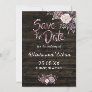 Rustikale staubig violette Rosenblüten auf dunklem Save The Date