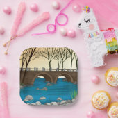 Rustikale Steinbrücke über die Naturlandschaft des Pappteller (Party)