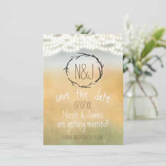 Rustikale Sticks, Wraath & String Lights Save the  Einladung (Stehend Vorderseite)