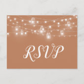 Rustikale String Lights Hochzeit RSVP Postcard Einladungspostkarte (Vorderseite)