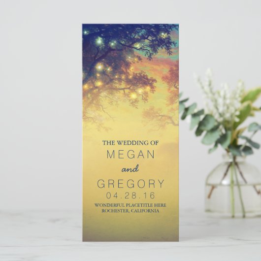 Rustikale String Lights und Trees Wedding Programs Programm (Stehend Vorderseite)