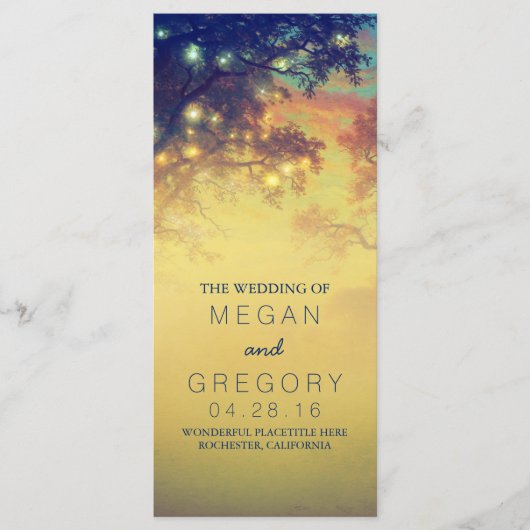 Rustikale String Lights und Trees Wedding Programs Programm (Vorderseite)