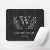 Rustikale Tafelfamilie Monogram Laurel Wreath Mousepad (Mit Mouse)