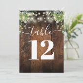 Rustikale Tischnummer aus Holz und Streichelleucht (Stehend Vorderseite)