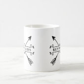Rustikale überkreuzte Pfeile mit Name-ID615 Kaffeetasse (Mittel)