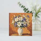 Rustikale Vase mit Lilien und Iris-Blumen Karte (Stehend Vorderseite)