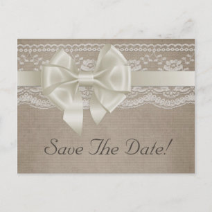 Rustikale Vintage Burlap- & Lace-Hochzeit retten d Ankündigungspostkarte