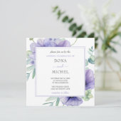 Rustikale Violet Summer Wild Floral Wedding Einladung (Stehend Vorderseite)