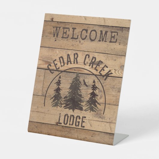 Rustikale Waldbäume Personalisiert willkommen Sockelschild (Vorderseite)