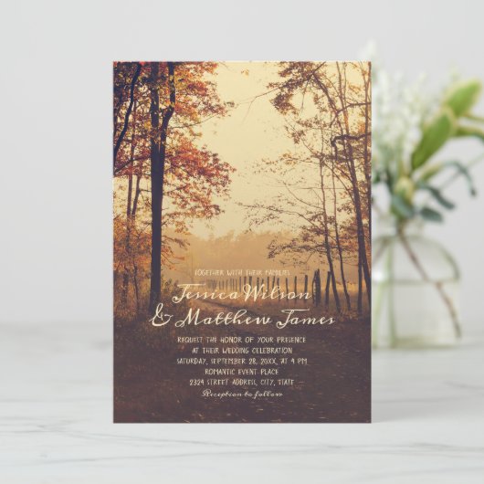 Rustikale Waldfallenwaldlandschaften Hochzeit Einladung (Stehend Vorderseite)