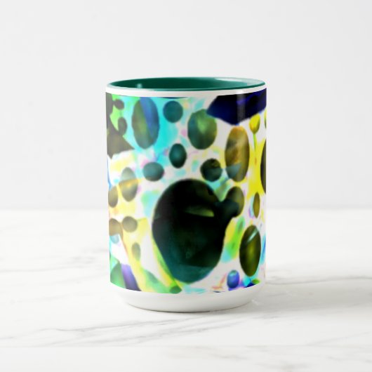 Rustikale Wasserfarbe mit Löchern und Ausschnitten Tasse (Zentrum)