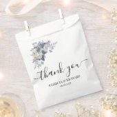 rustikale Wasserfarben-Illustration einer floralen Geschenktütchen (Ausgeschnitten)