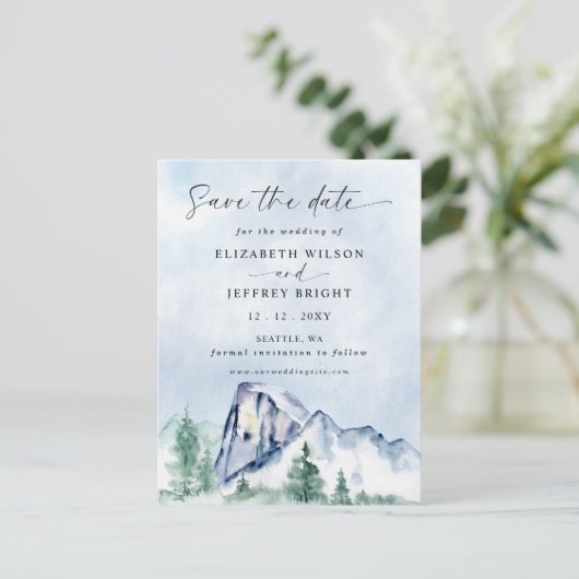 Rustikale Wasserfarbengebirge Pine Save the Date Postkarte (Stehend Vorderseite)