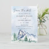 Rustikale Wasserfarbengebirge Pine Winter Wedding Save The Date (Stehend Vorderseite)