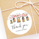 Rustikale Watercolor Floral Lantern Hochzeit Viele Runder Aufkleber<br><div class="desc">Dieses Dankeschön für Hochzeit-Sticker bietet Wasserfarben rustikale Laternen,  Kerzen und rosa Blume. Für eine weiter gehende Anpassung dieses Designs klicken Sie bitte auf den Button "Anpassen". Matching-Elemente sind ebenfalls verfügbar.</div>