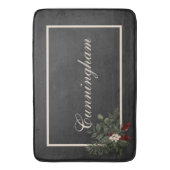Rustikale Weihnachten Schwarz und Creme Name Pine Badematte (Vorderseite Vertikal)