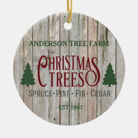 Rustikale Weihnachtsbaumfarm Ihr Name Keramik Ornament (Vorne)