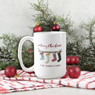 Rustikale Weihnachtsfamilie Rote Strümpfe Urlaub Kaffeetasse