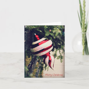 Rustikale Weihnachtsschmuck und Grün auf Zaun Karte