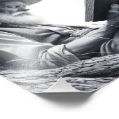 Rustikale Weisheit: Bartter Mann liest draußen Fotodruck (Ecke)