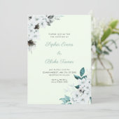 Rustikale Weiße Blume Boho Light Green Wedding Einladung (Stehend Vorderseite)