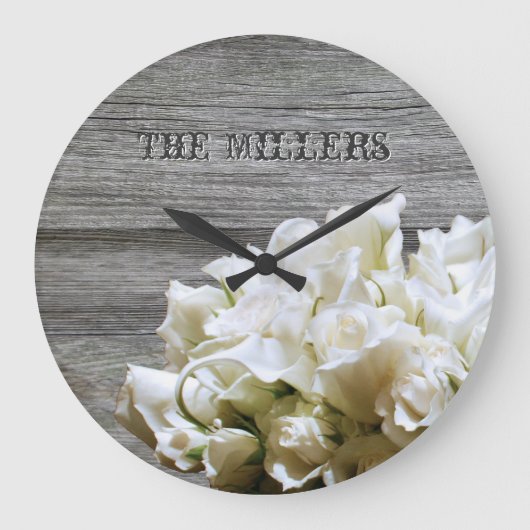 Rustikale weiße Blume Personalisierte Uhr (Vorderseite)