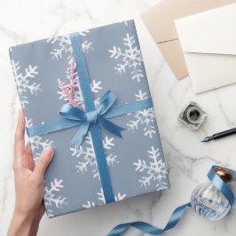 Rustikale weiße Schneeflocken Dusty Blue Geschenkpapier