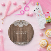 Rustikale weiße Spitzen- und Holzhochzeit Pappteller (Party)