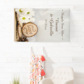 Rustikale White Daisies Woodland Wedding Banner (Insitu)
