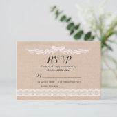 Rustikale White Lace Linen Wedding RSVP Replik Car (Stehend Vorderseite)