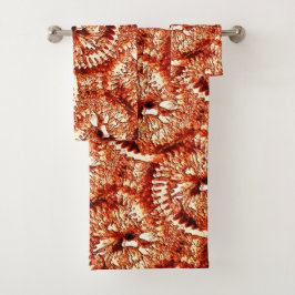 Rustikale Wiederholung rötlicher Korallenrosetten Badhandtuch Set