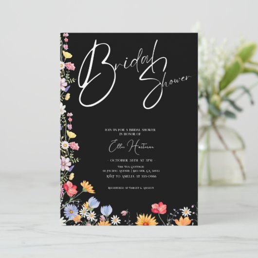 Rustikale Wildblume Bridal Bash Einladung (Stehend Vorderseite)