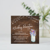 Rustikale Wildblumen bei Jar Wedding Einladung (Stehend Vorderseite)