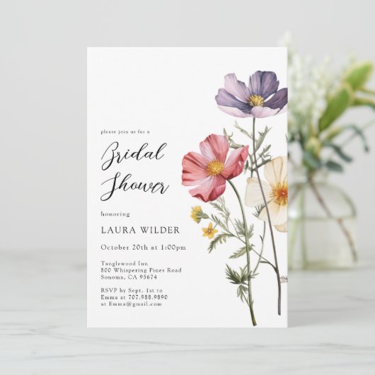 Rustikale Wildblumen Brautparty Einladung (Stehend Vorderseite)