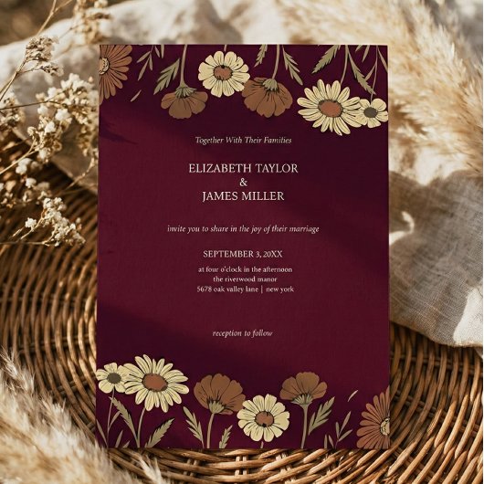 Rustikale Wildblumen-Burgunder-Blumenhochzeit Einladung