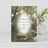 Rustikale wilde Waldgrün-Hochzeit Save The Date (Stehend Vorderseite)