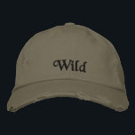 Rustikale Wildnis Vintag Zitat Schwarzes Olivenöl  Bestickte Baseballkappe<br><div class="desc">Eine niedliche Personalisierte gestresste Olive Green Chino Twill Cap,  schwarze Stickerei,  mit dem Zitat Wild. Ein inspirierendes Accessoire und ein lustiges Geburtstagsgeschenk.</div>