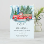 Rustikale Winter Wedding LKW Paare Dusche Einladung (Stehend Vorderseite)