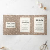 Rustikale Winterhochzeit mit Bäumen und Lichtern Dreifach Gefaltete Einladung (Innenseite)