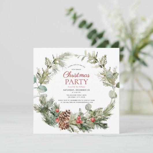 Rustikale Winterpine Berry Wreath Urlaubsparty Einladung (Stehend Vorderseite)
