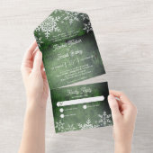 Rustikale Winterschneeflocken Grüne Weihnachtsfeie All In One Einladung (Abreißen)